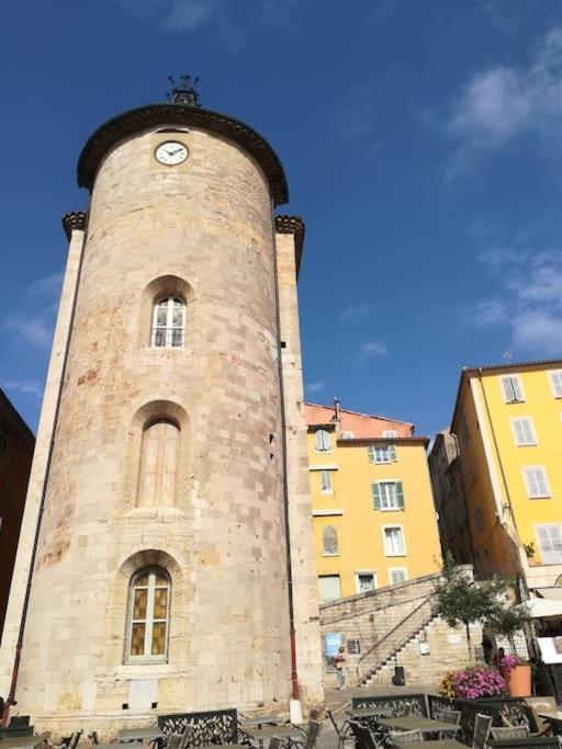 Apartamento Les Jardins Du Luxembourg Hyères Exterior foto